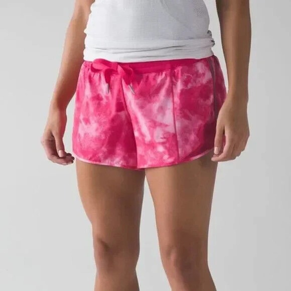 Lululemon Hotty Hot Shorts Tidal Trip Boom Juice Pink Tie Dye Size 6 H14857 - Picture 10 of 10